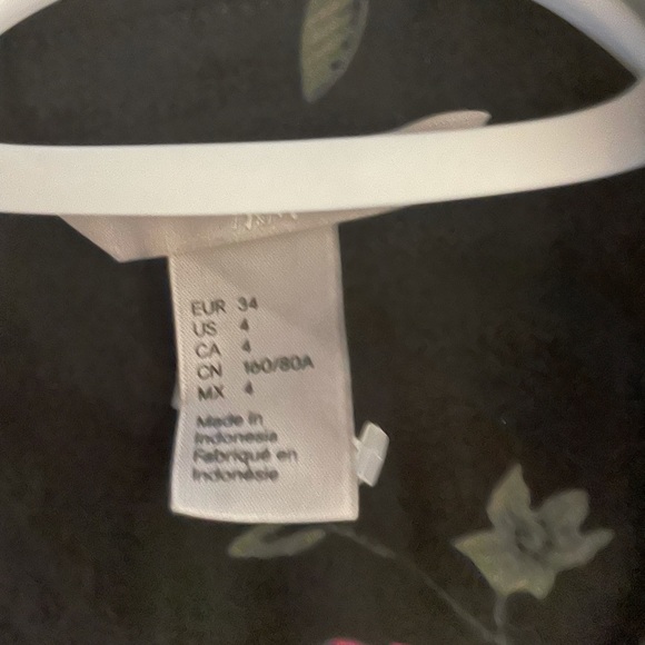 Brand New H&M Floral Button Up Shirt Size 4 - Picture 6 of 8